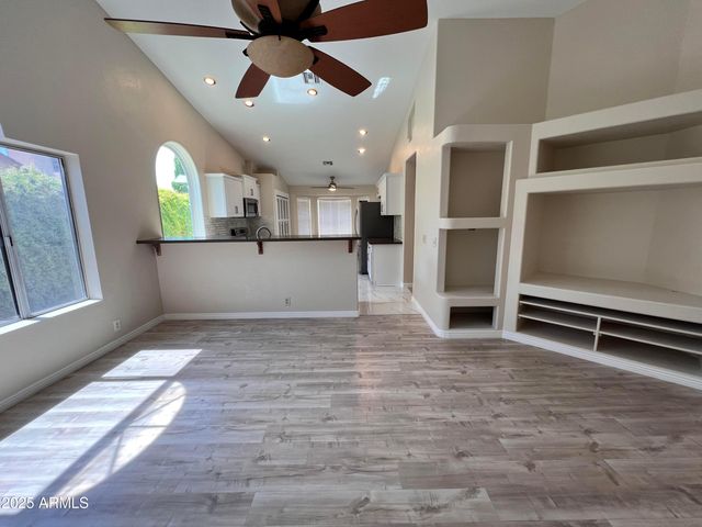 3910 W Soft Wind Drive, Glendale, AZ 85310