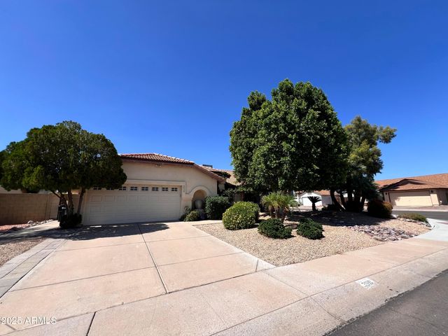 3910 W Soft Wind Drive, Glendale, AZ 85310