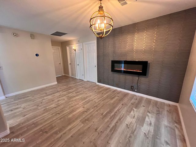 3910 W Soft Wind Drive, Glendale, AZ 85310