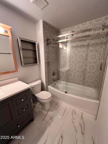 3910 W Soft Wind Drive, Glendale, AZ 85310