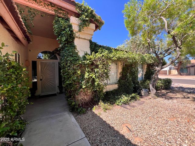 3910 W Soft Wind Drive, Glendale, AZ 85310