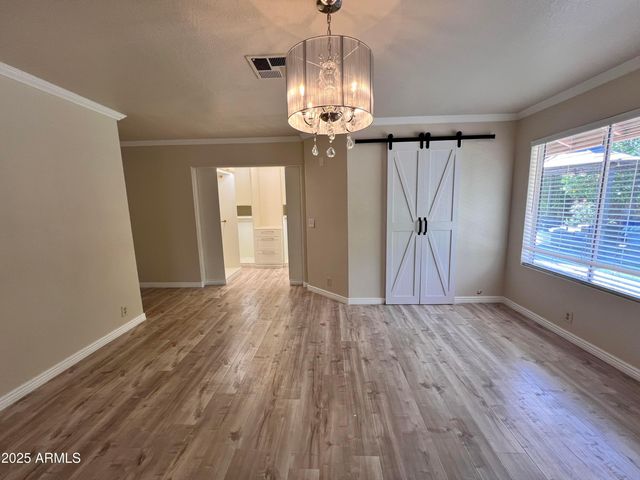 3910 W Soft Wind Drive, Glendale, AZ 85310