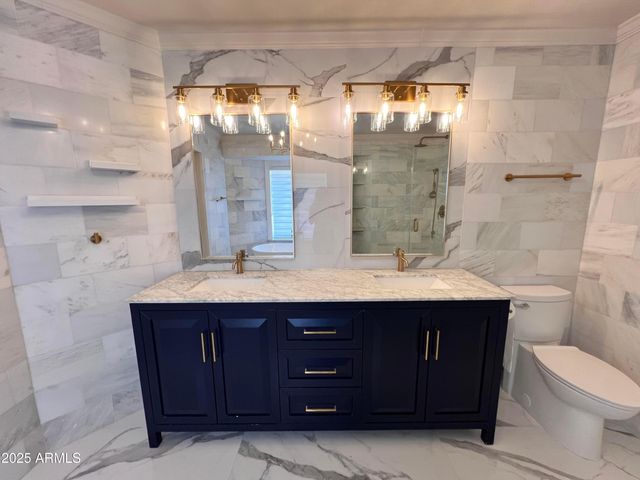 3910 W Soft Wind Drive, Glendale, AZ 85310