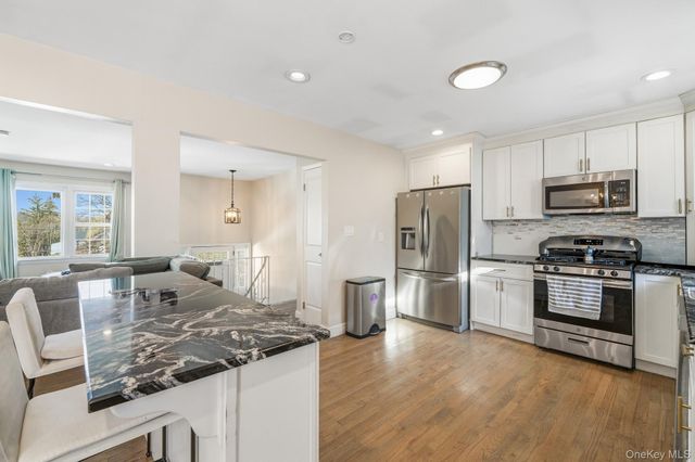 14 Dickinson Avenue, Nyack, NY 10960