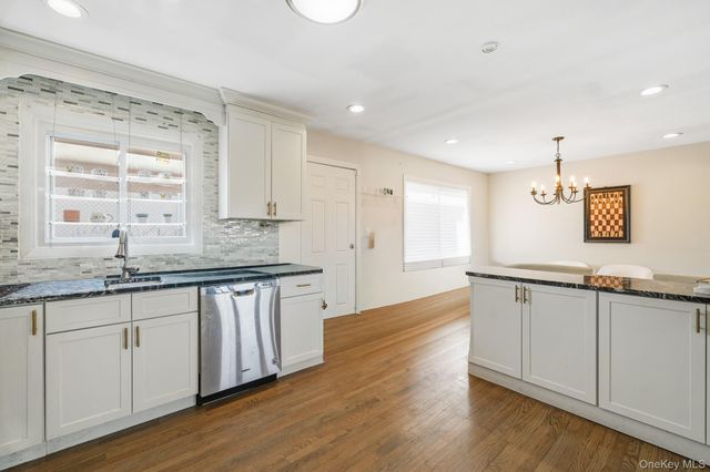 14 Dickinson Avenue, Nyack, NY 10960