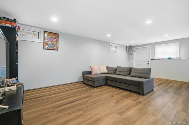 14 Dickinson Avenue, Nyack, NY 10960