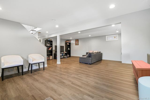 14 Dickinson Avenue, Nyack, NY 10960