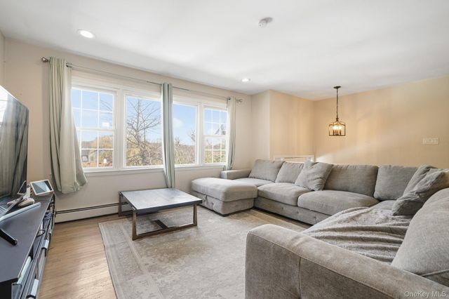 14 Dickinson Avenue, Nyack, NY 10960