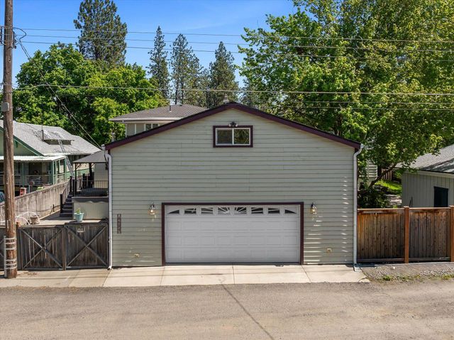 1624 S Tacoma St, Spokane, WA 99203