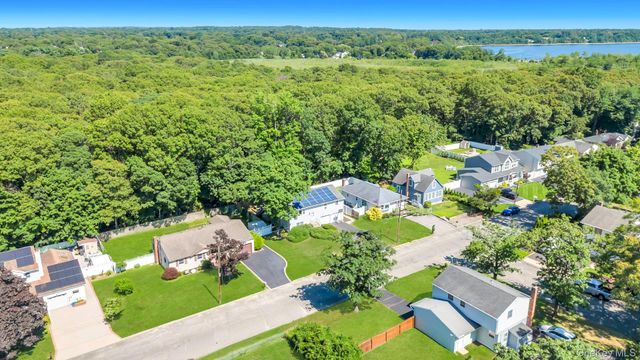 25 Walter Drive, Nesconset, NY 11767