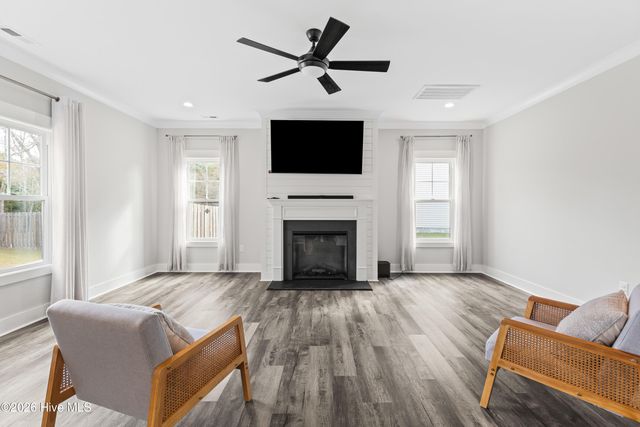 1616 Chadwick Shores Drive, Sneads Ferry, NC 28460