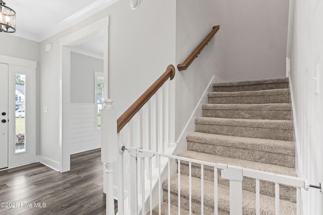 1616 Chadwick Shores Drive, Sneads Ferry, NC 28460