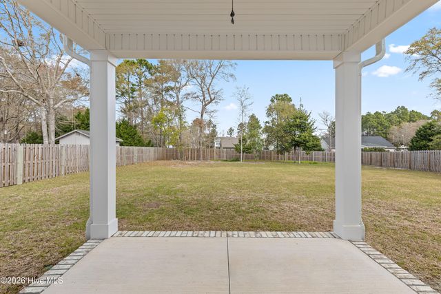 1616 Chadwick Shores Drive, Sneads Ferry, NC 28460