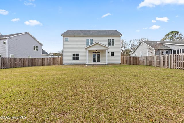 1616 Chadwick Shores Drive, Sneads Ferry, NC 28460