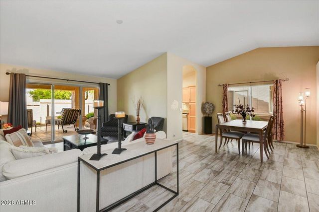 19520 N 84TH Avenue, Peoria, AZ 85382