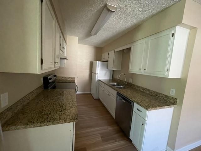 12225 11th Street, Santa Fe, TX 77510