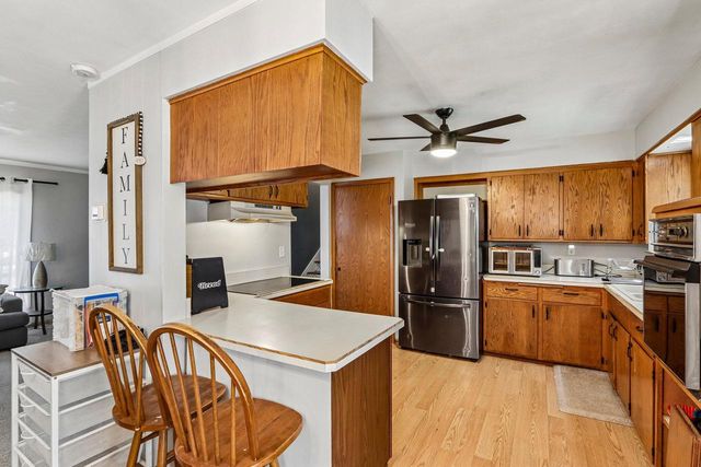 1229 Ed-Mar CIRCLE, Waukesha, WI 53188