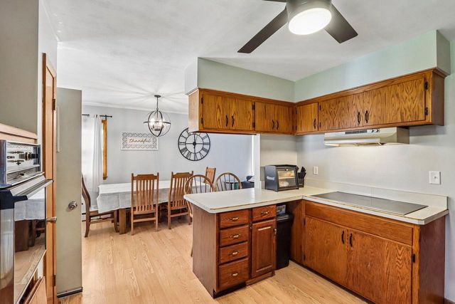 1229 Ed-Mar CIRCLE, Waukesha, WI 53188