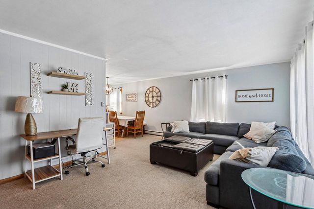1229 Ed-Mar CIRCLE, Waukesha, WI 53188