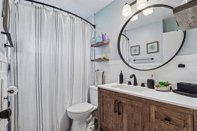 1229 Ed-Mar CIRCLE, Waukesha, WI 53188