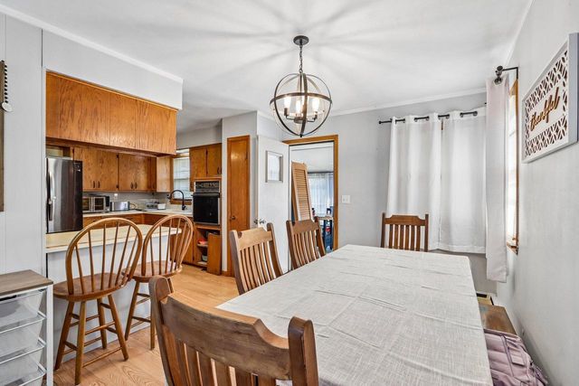 1229 Ed-Mar CIRCLE, Waukesha, WI 53188