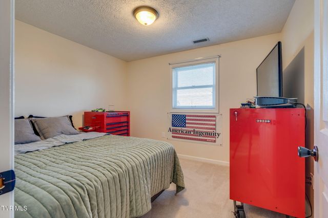 2316 Colonial View Road, Kingsport, TN 37663