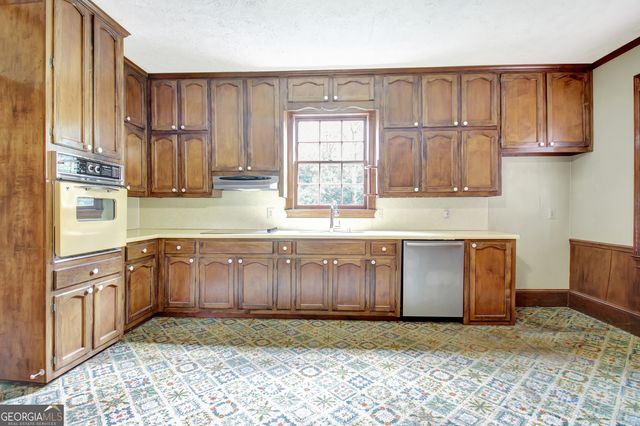 122 Hawn Road, Fayetteville, GA 30215