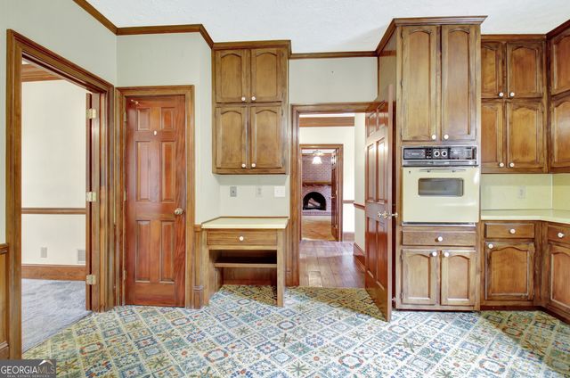 122 Hawn Road, Fayetteville, GA 30215