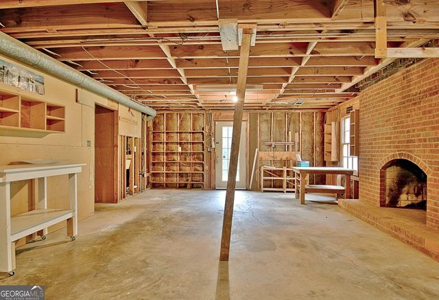 122 Hawn Road, Fayetteville, GA 30215