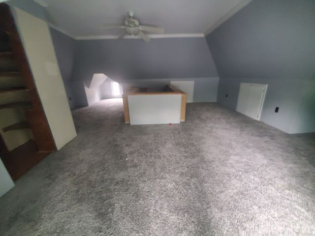 1921 Farnam Street, Davenport, IA 52803