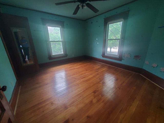 1921 Farnam Street, Davenport, IA 52803