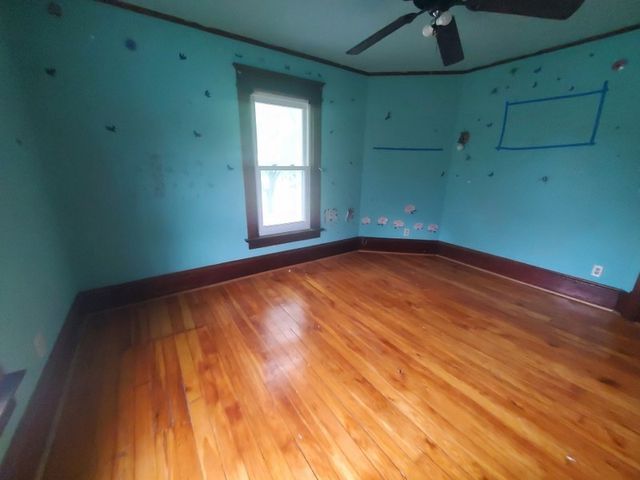 1921 Farnam Street, Davenport, IA 52803