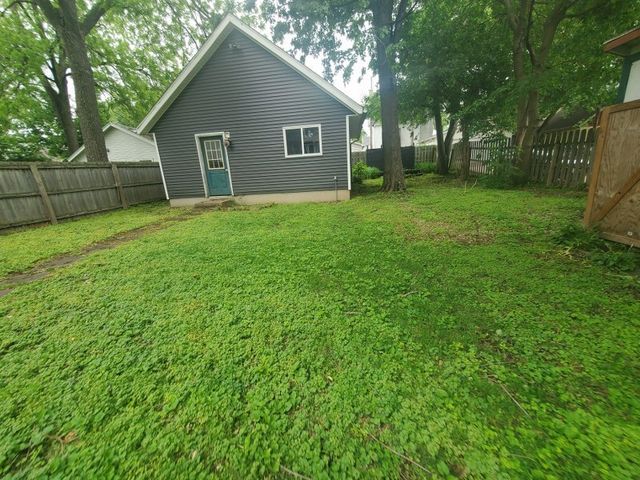 1921 Farnam Street, Davenport, IA 52803