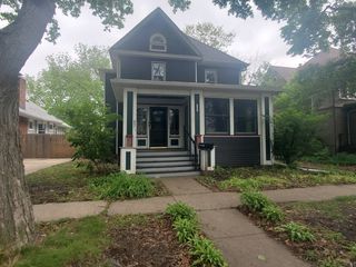 1921 Farnam Street, Davenport, IA 52803