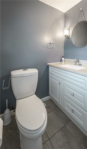 477 Terazzo Dr, Shaler, PA 15101