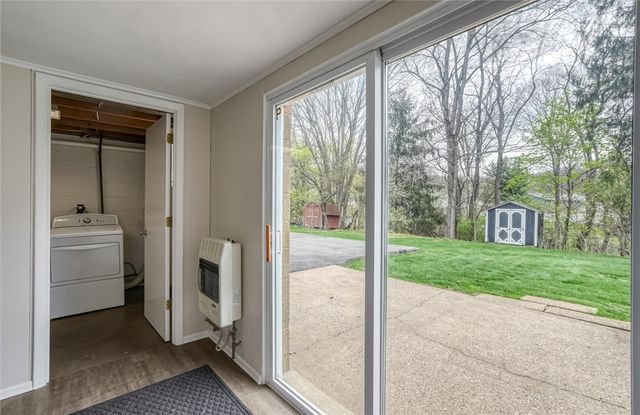 477 Terazzo Dr, Shaler, PA 15101