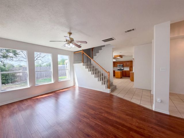 5002 Misty Lane, Pasadena, TX 77505