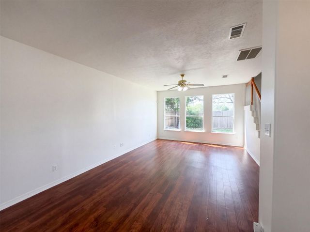 5002 Misty Lane, Pasadena, TX 77505