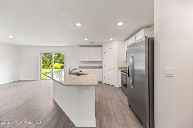 1141 Salina Street SE, Palm Bay, FL 32909