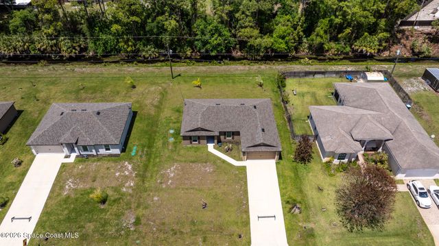 1141 Salina Street SE, Palm Bay, FL 32909
