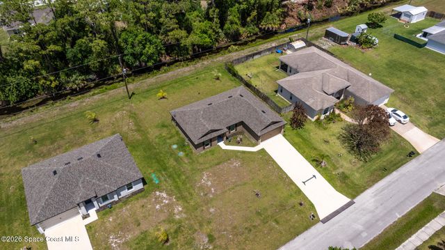 1141 Salina Street SE, Palm Bay, FL 32909