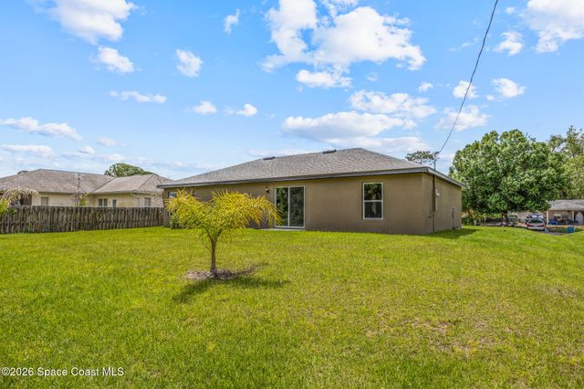 1141 Salina Street SE, Palm Bay, FL 32909