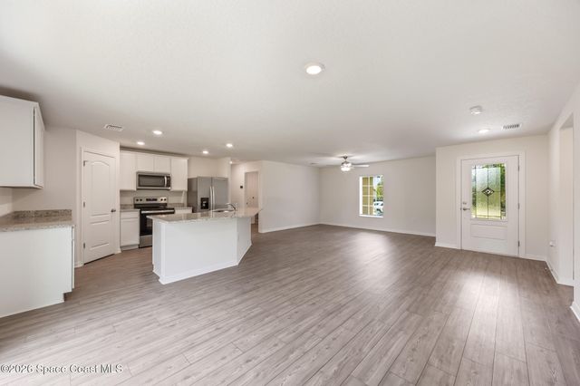 1141 Salina Street SE, Palm Bay, FL 32909
