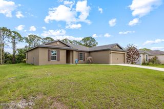 1141 Salina Street SE, Palm Bay, FL 32909