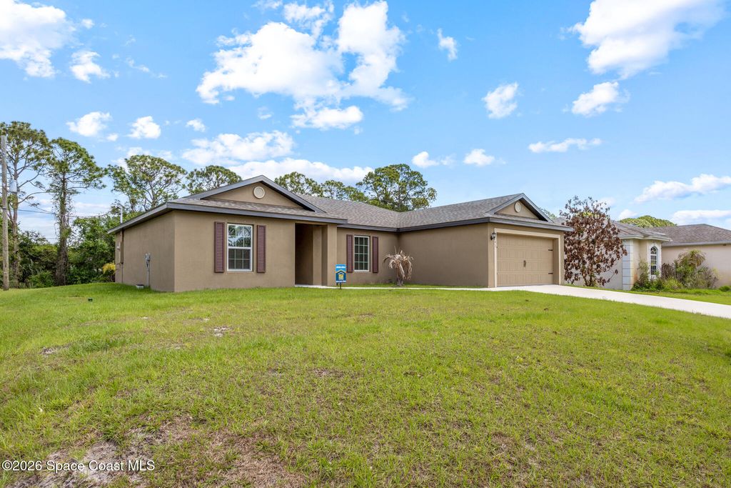 1141 Salina Street SE, Palm Bay, FL 32909