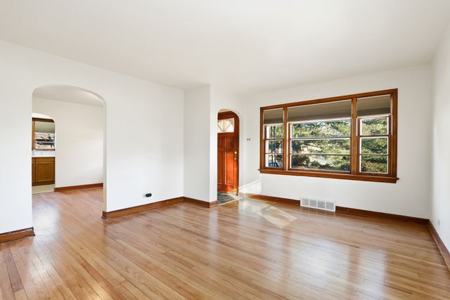 7351 W 127th Street, Palos Heights, IL 60463