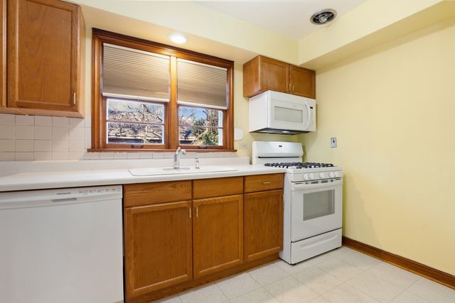 7351 W 127th Street, Palos Heights, IL 60463