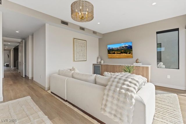 40 Heron Harbour Drive, Henderson, NV 89011