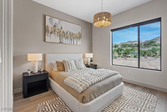 40 Heron Harbour Drive, Henderson, NV 89011