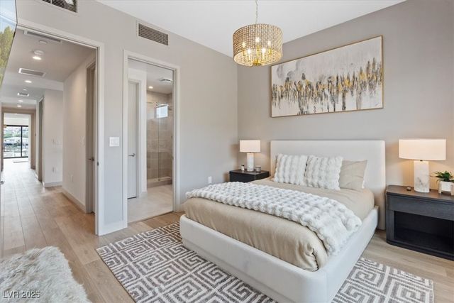 40 Heron Harbour Drive, Henderson, NV 89011